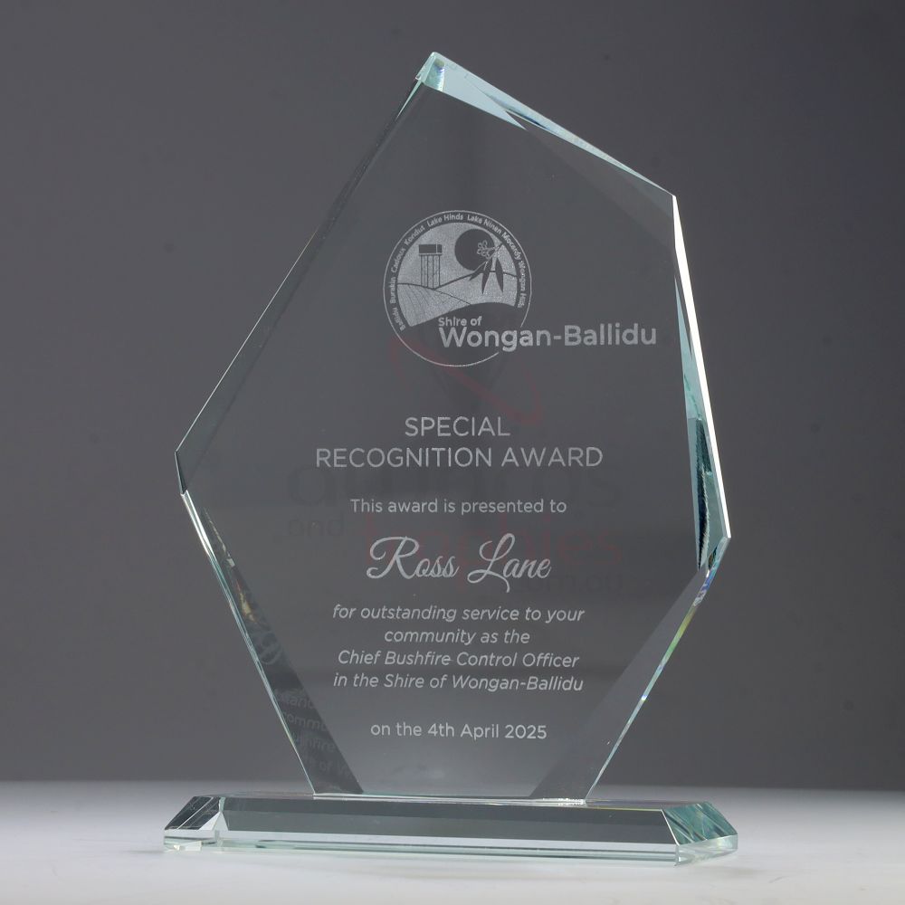 Multifaceted Glass Peak 205mm